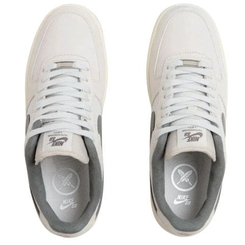 Sneakers Nike Air Force 1 SB Yuto